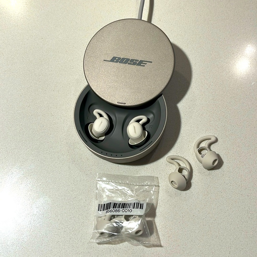 Bose sleep buds 2. In perfect condition.